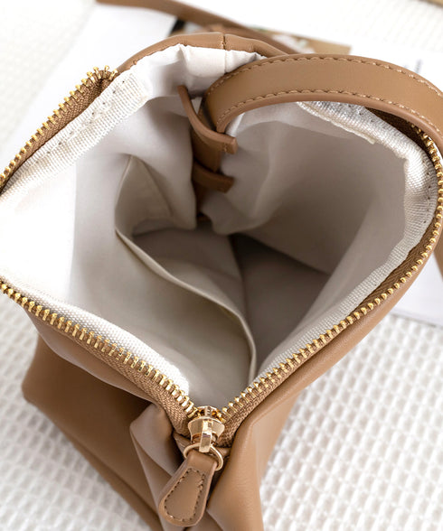 ショルダーバッグ 韓国風 ギャザーバッグ レディース ワンハンドルバッグ フェイクレザー トートバッグ 2way 肩掛けバッグ おしゃれ PUレザー 大人可愛い鞄 77XDD-001